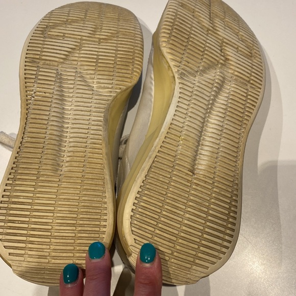 Stella McCartney x Adidas shoes - Picture 6 of 12